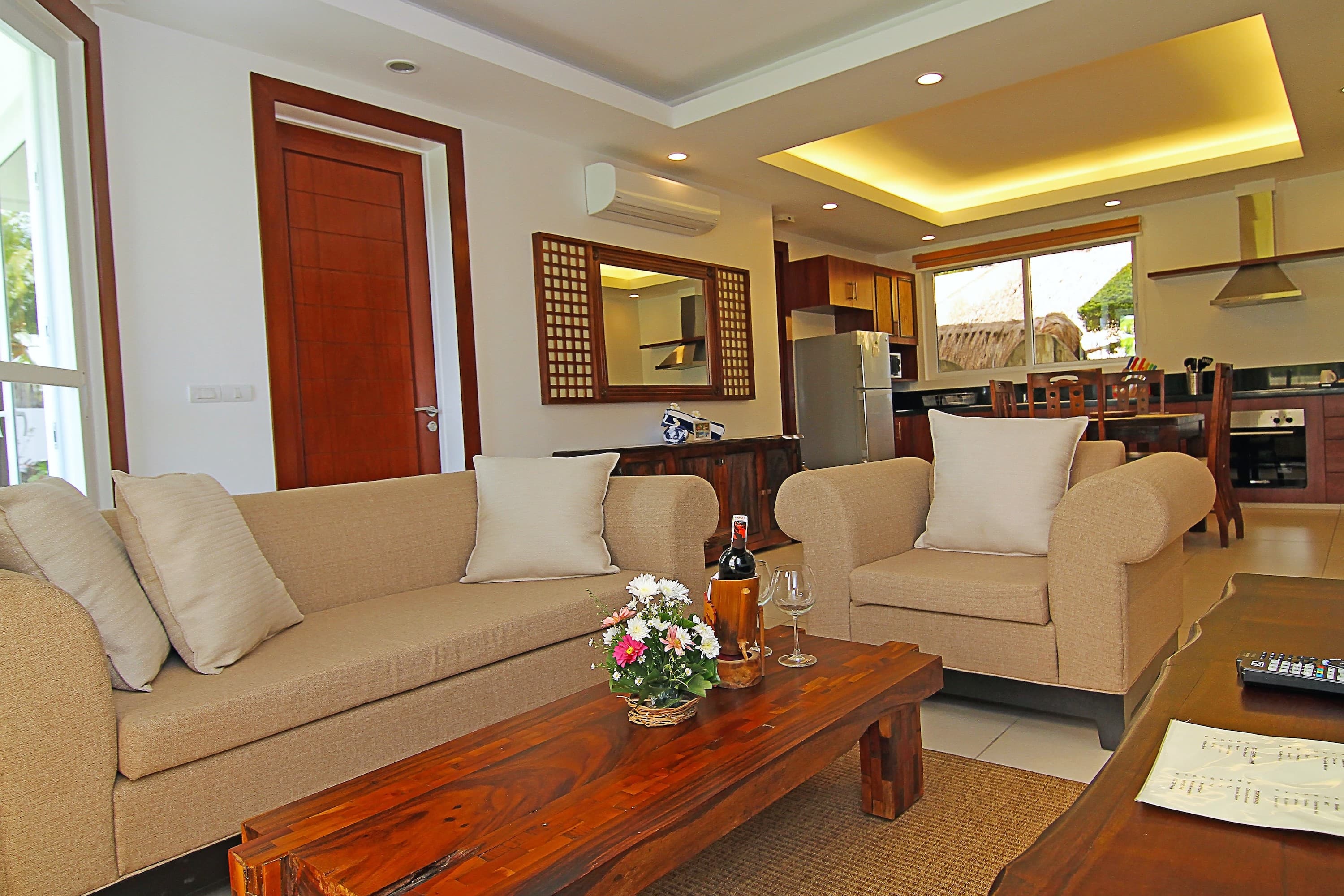 1-Bedroom Deluxe Apartment — Pool view